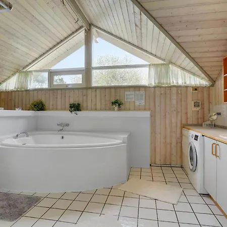 Holiday home Gorgeous In With Sauna *